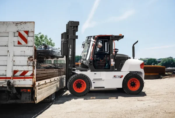 Bobcat D90S-9 Dizel Forklift - Görsel 2